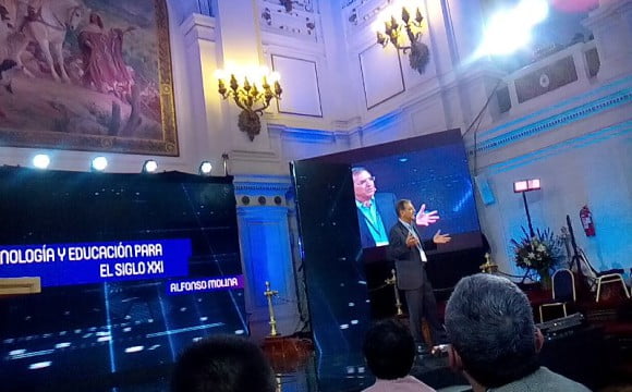 Tecnología y Educación para el siglo XXI