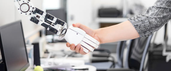 Accanto ai robot impariamo a essere umani